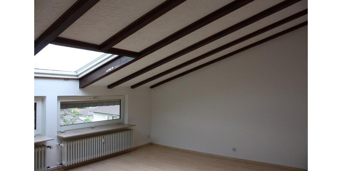 Dachgeschoßwohnung Gudensberg - 3 Zimmer, 80 m&sup2;, 600&euro; | Angebot:25178336