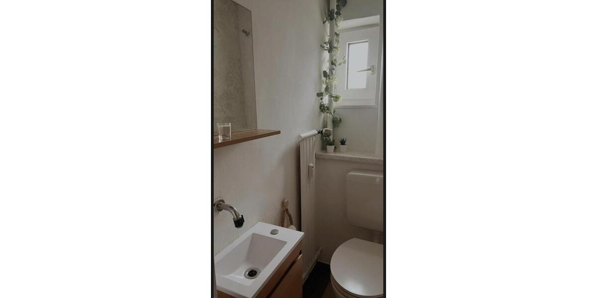 2 WG Zimmer frei, alles dabei 1 zimmer