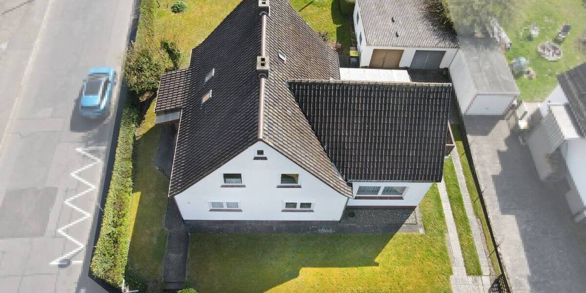 Mehrfamilienhaus, Wohnhaus Kassel Bettenhausen - 8 Zimmer, 175 m&sup2;, 259.000&euro; | Angebot:26154568