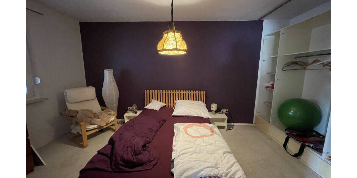 Vielseitiges Wohn- und Geschäftshaus in ruhiger Lage von Hofgeismar-Hümme! 7 zimmer