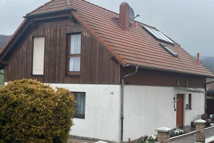 Haus Melsungen - 5 Zimmer, 136 m&sup2;, 385.000&euro; | Angebot:26883636