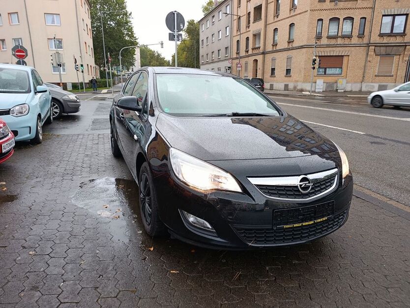 Opel Astra 95.600 km 5.599 € Kassel 34125