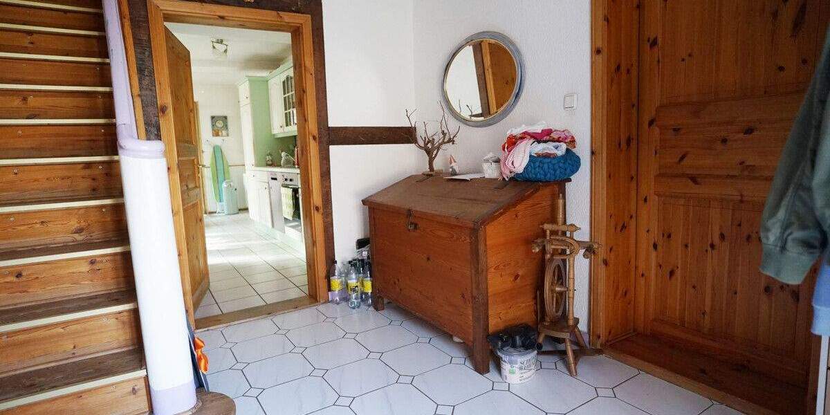 Mehrfamilienhaus, Wohnhaus Baunatal / Kirchbauna Kirchbauna - 7 Zimmer, 154 m&sup2;, 237.000&euro; | Angebot:25727962