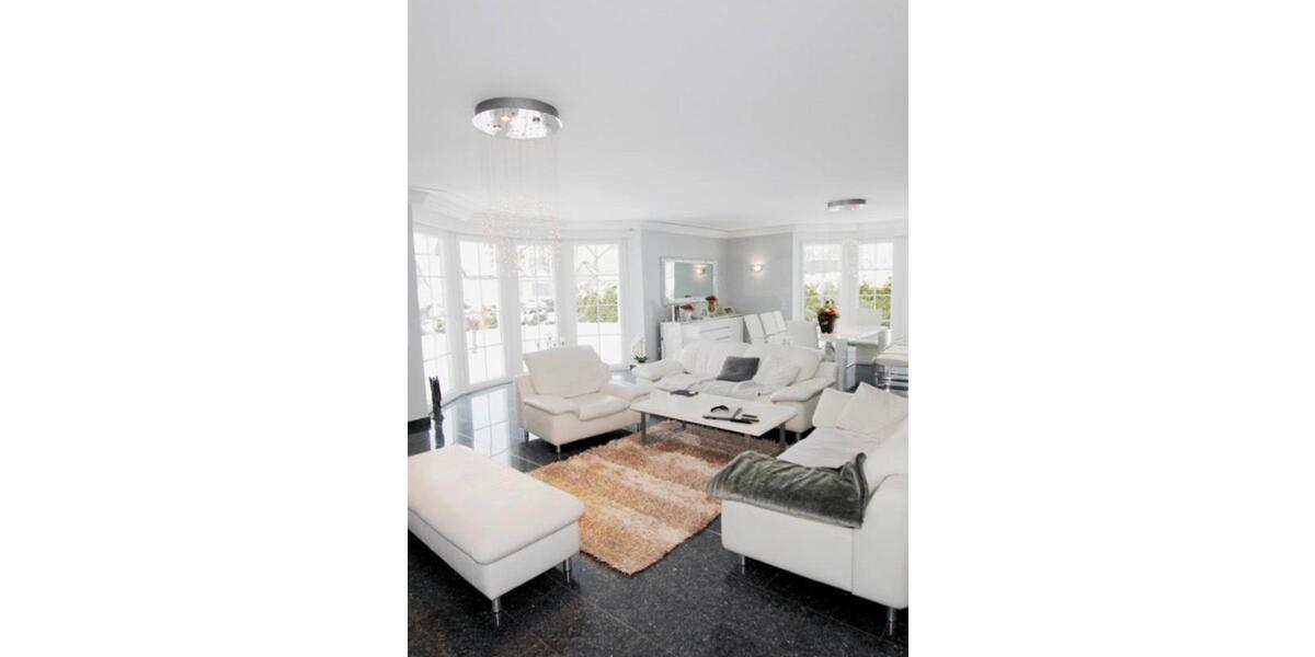 Einfamilienhaus Lohfelden - 5 Zimmer, 245 m&sup2;, 3.000&euro; | Angebot:26698564