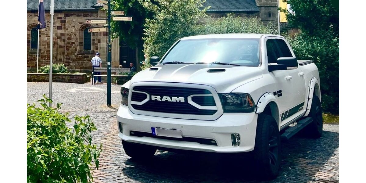 Dodge RAM 185.000 km 28.500 &euro; Fritzlar 34560