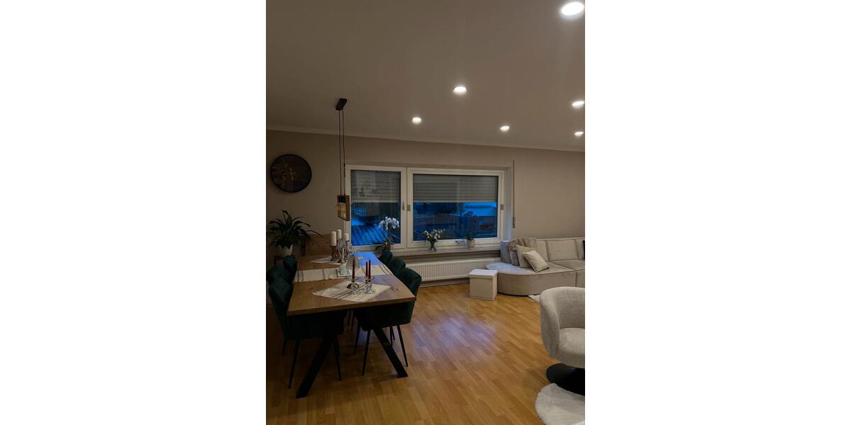 Einfamilienhaus Hofgeismar - 6 Zimmer, 301 m&sup2;, 310.000&euro; | Angebot:26957548