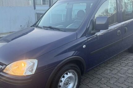 Opel Combo 162.000 km 3.200 &euro; Kassel 34121
