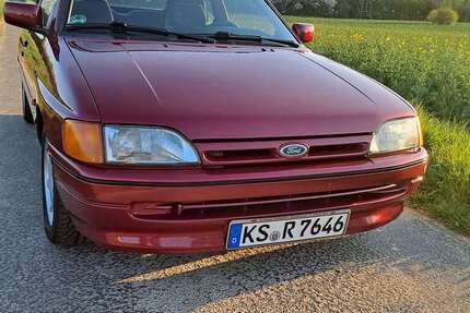 Ford Escort 220.626 km 4.650 &euro; Baunatal, Stadt 34225