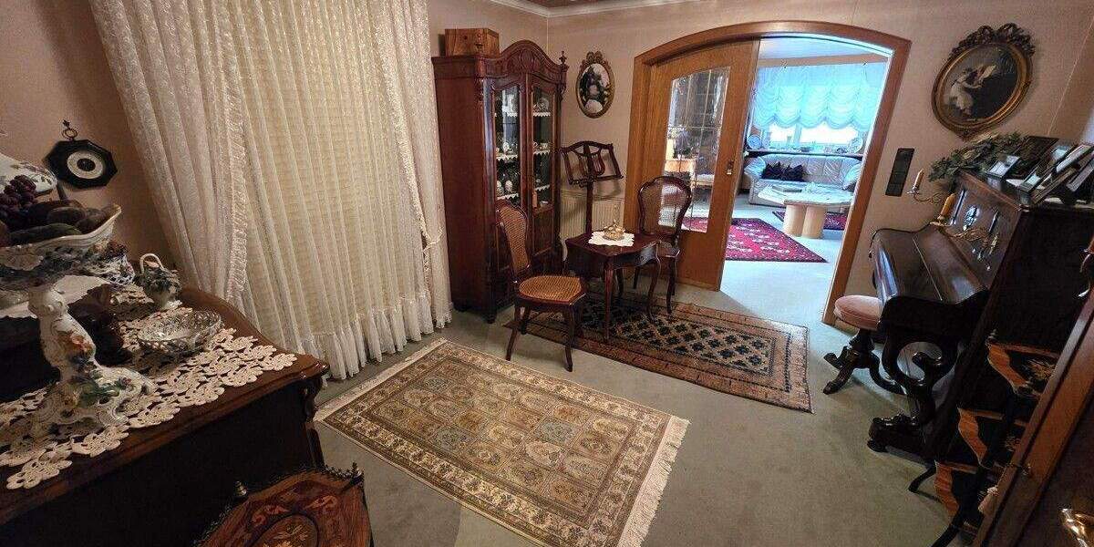 Ein Juwel in Kassel-Nord - 1-2 Familienhaus in Hinterbebauung 7 zimmer