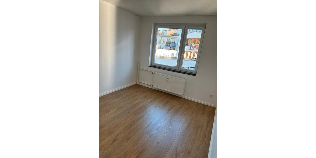 Etagenwohnung Kassel Niederzwehren - 3 Zimmer, 76 m&sup2;, 714&euro; | Angebot:26265649