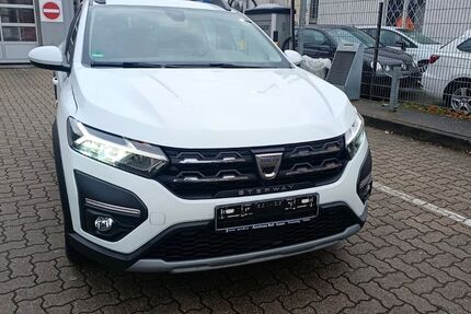 Dacia Sandero 61.680 km 11.699 &euro; Kassel 34125