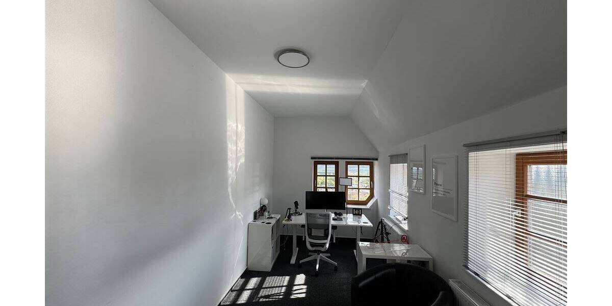 Gewerbeobjekt Fritzlar - 7 Zimmer, 150 m&sup2;, 1.400&euro; | Angebot:24112763