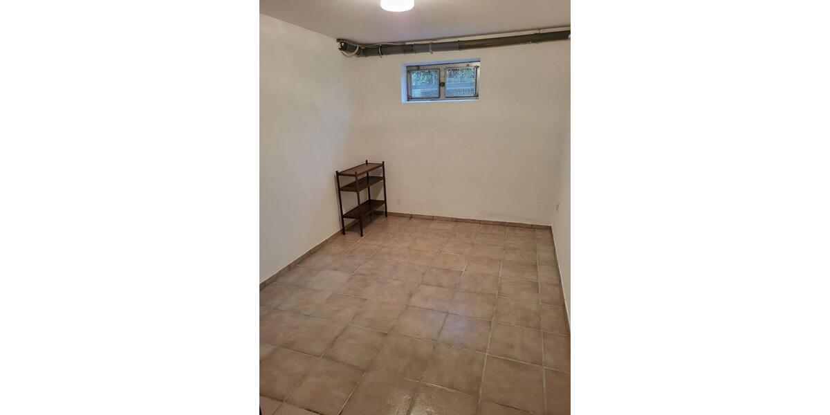 Sofort bezugsfrei: Moderne 3-ZKB-Wohnung mit Terrasse & Stellpl. 3 zimmer