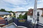 Ab 01.09.25 möglich - Schicke 2,5 ZKB im DG + Südbalkon + Fahrstuhl + Stellplatz in Oberkaufungen