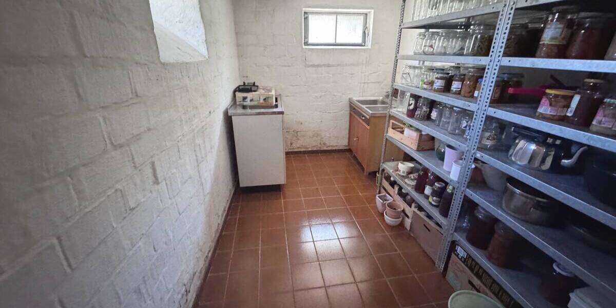 Einfamilienhaus Wolfhagen - 9 Zimmer, 210 m&sup2;, 159.000&euro; | Angebot:26657540