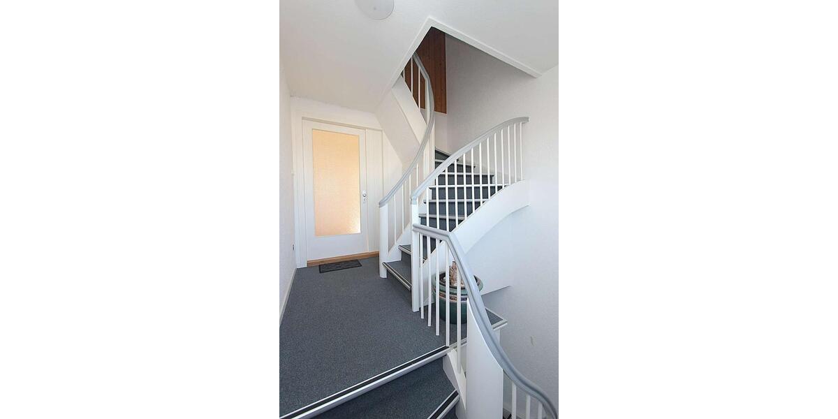 Etagenwohnung Kassel Bad Wilhelmshöhe - 3 Zimmer, 96 m&sup2;, 980&euro; | Angebot:25752444