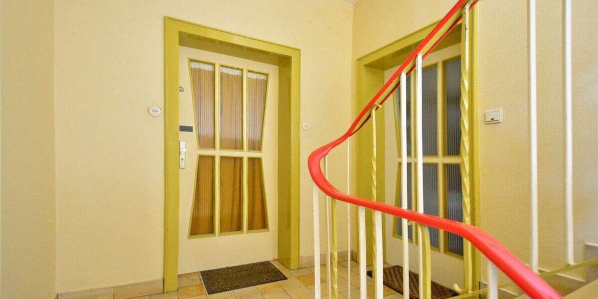 Etagenwohnung Kassel Mitte - 3 Zimmer, 100 m&sup2;, 240.000&euro; | Angebot:25660882