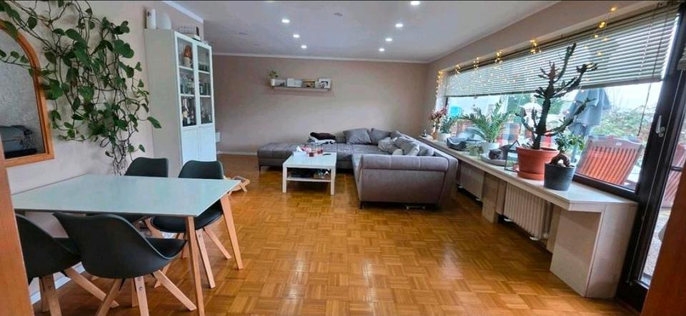 Etagenwohnung Baunatal - 3 Zimmer, 100 m&sup2;, 900&euro; | Angebot:25332146