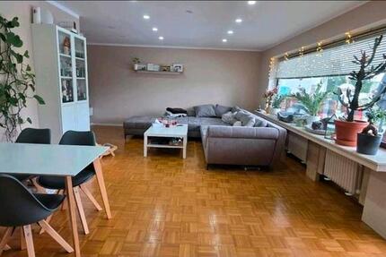 Wohnung Baunatal - 3 Zimmer, 100 m&sup2;, 900&euro; | Angebot:25332146