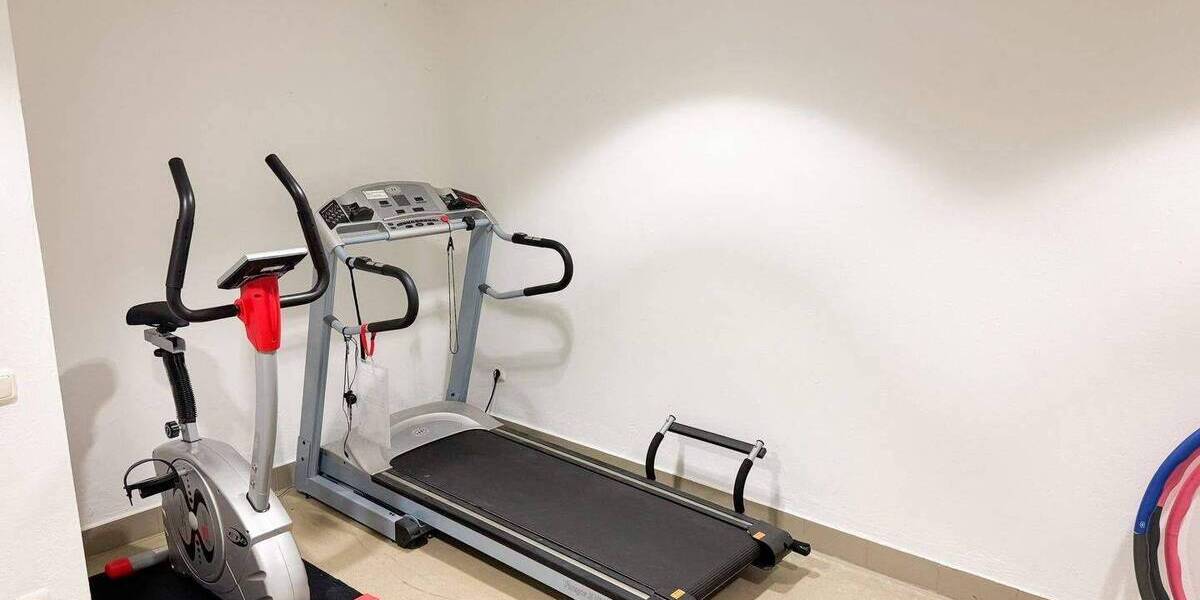 Etagenwohnung Kassel Wolfsanger/Hasenhecke - 3 Zimmer, 148 m&sup2;, 225.000&euro; | Angebot:26908868
