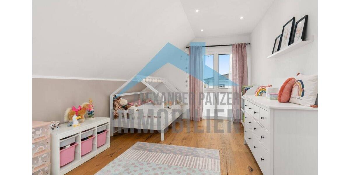 Einfamilienhaus Fritzlar - 5 Zimmer, 220 m&sup2;, 599.500&euro; | Angebot:25705717