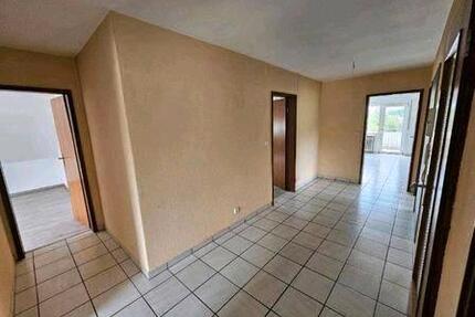 Wohnung Spangenberg - 4 Zimmer, 115 m&sup2;, 850&euro; | Angebot:26198782