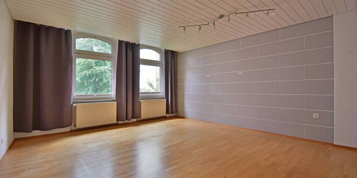 Etagenwohnung Kassel Süd - 4 Zimmer, 107 m&sup2;, 225.000&euro; | Angebot:26816145