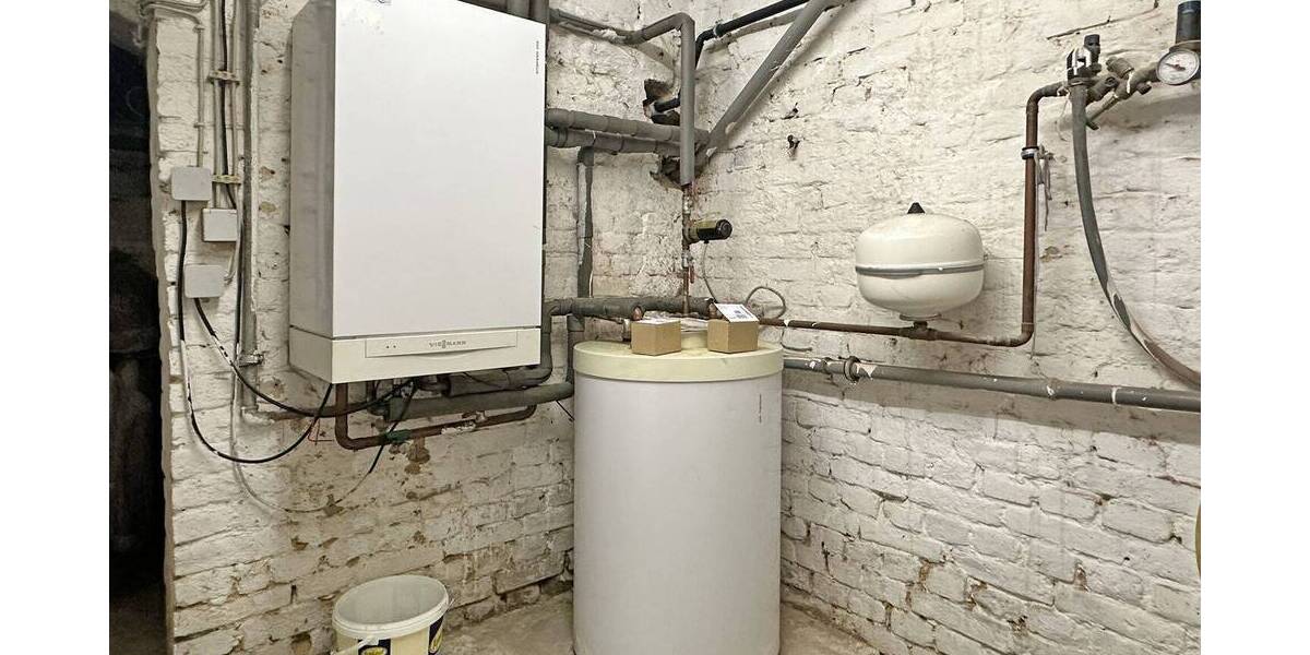 Etagenwohnung Kassel Süd - 4 Zimmer, 107 m&sup2;, 225.000&euro; | Angebot:26816145