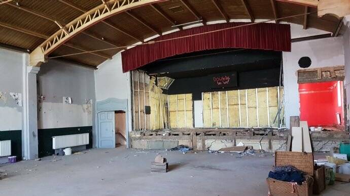 Sanierungsbedürftiges Mehrfamilienhaus in Fritzlar zu verkaufen zimmer