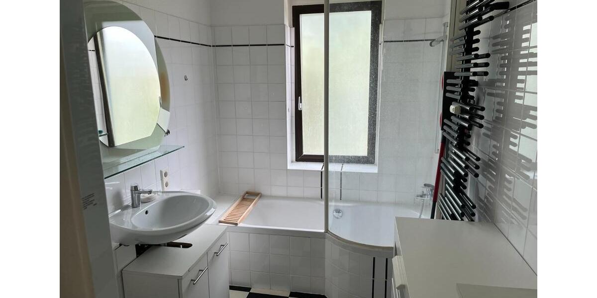 Etagenwohnung Kassel Vorderer Westen - 4 Zimmer, 101 m&sup2;, 325.000&euro; | Angebot:26958579