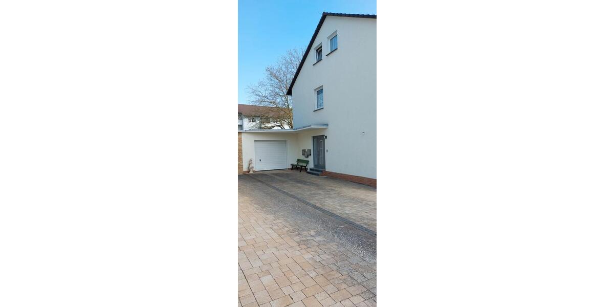 Mehrfamilienhaus, Wohnhaus Baunatal - 8 Zimmer, 200 m&sup2;, 420.000&euro; | Angebot:26536317