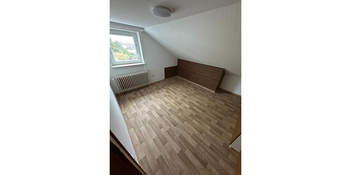 Dachgeschoßwohnung Wolfhagen - 3 Zimmer, 68 m&sup2;, 800&euro; | Angebot:26326797
