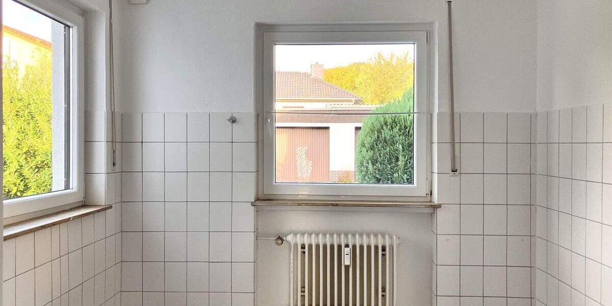 Etagenwohnung Kassel Harleshausen - 3 Zimmer, 95 m&sup2;, 830&euro; | Angebot:23866145