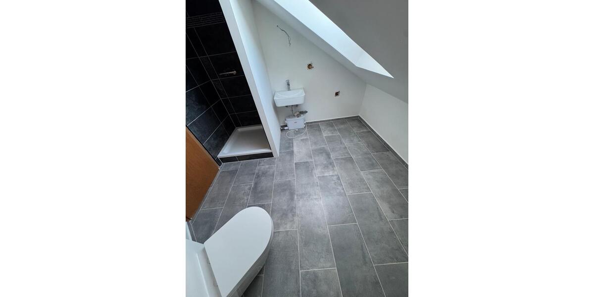 Dachgeschoßwohnung Fuldatal - 4 Zimmer, 100 m&sup2;, 950&euro; | Angebot:27584565