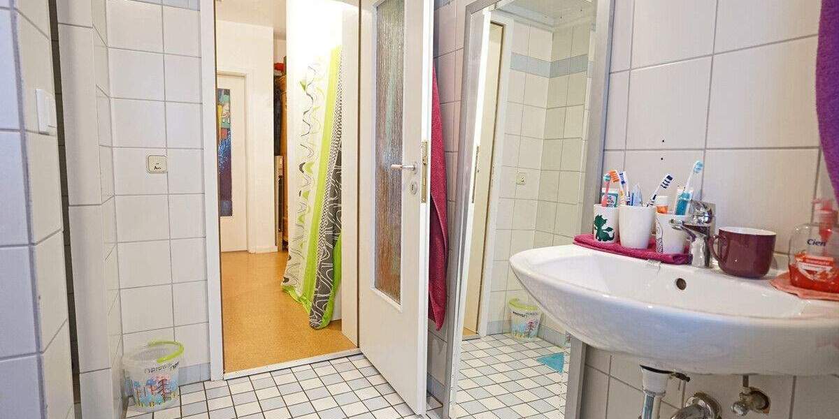 Etagenwohnung Zierenberg - 4 Zimmer, 98 m&sup2;, 139.000&euro; | Angebot:25668396