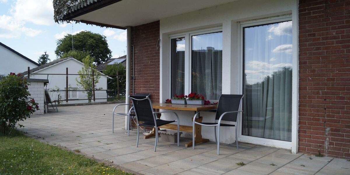 Charmantes 3-Parteienhaus in Kassel-Eichwald - Ruhige Wohnlage im Grünen 8 zimmer