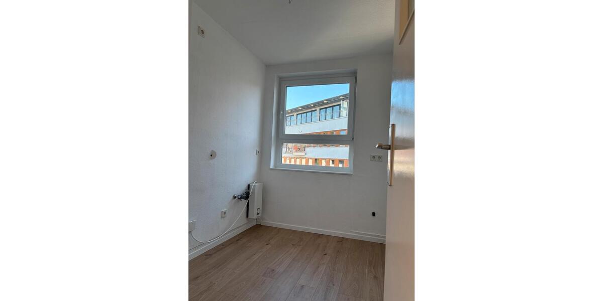 Etagenwohnung Kassel Niederzwehren - 3 Zimmer, 76 m&sup2;, 714&euro; | Angebot:26265649