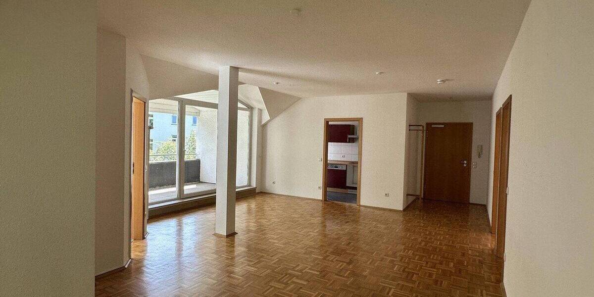 Etagenwohnung Kassel Bad Wilhelmshöhe - 3 Zimmer, 106 m&sup2;, 1.100&euro; | Angebot:26825326