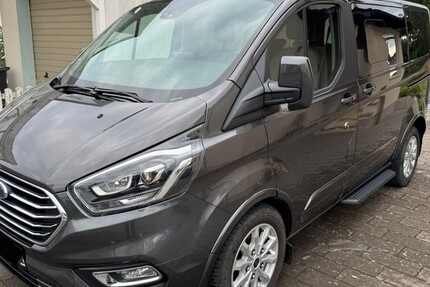 Ford Tourneo Custom Bus