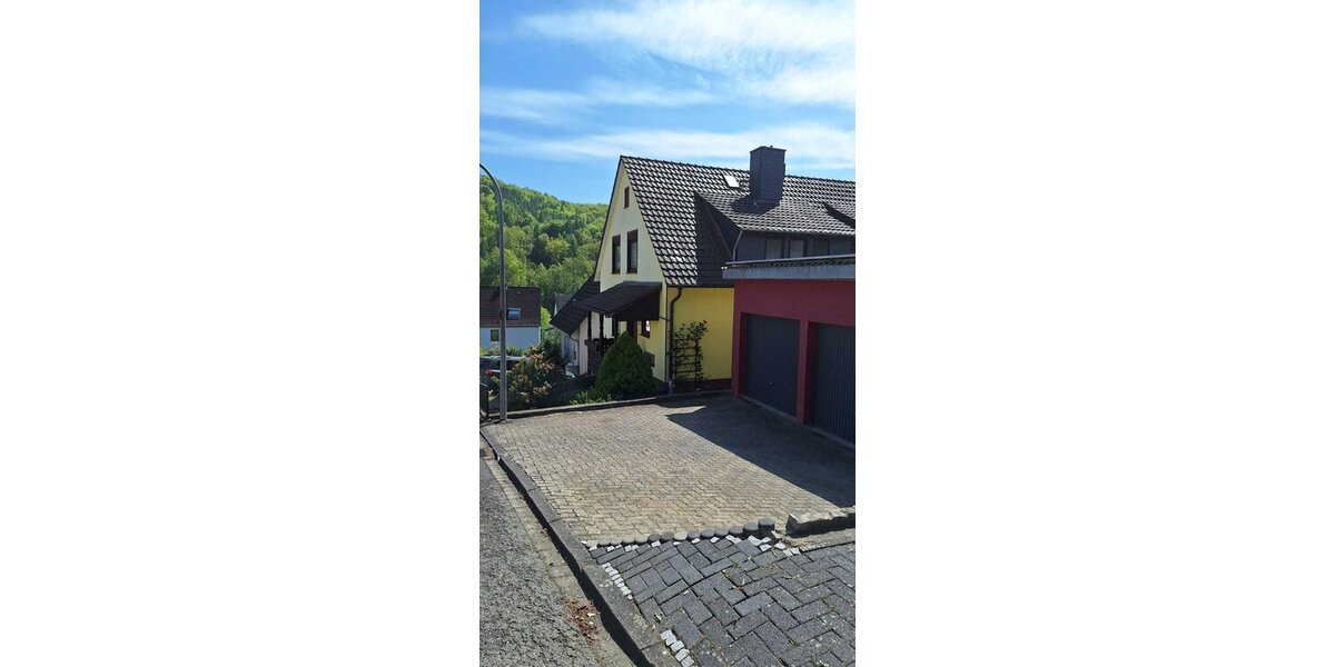 Fuldatal-OT, 2 Fam.Hs. 8 zimmer