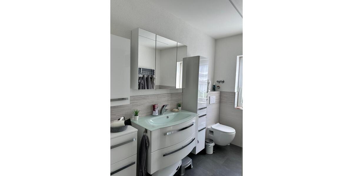 Hochparterre Kassel Niederzwehren - 3 Zimmer, 92 m&sup2;, 329.000&euro; | Angebot:26864569