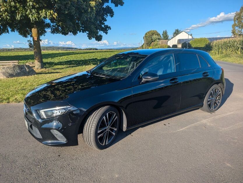 Mercedes-Benz A 180 105.100 km 17.500 € Edermünde 34295