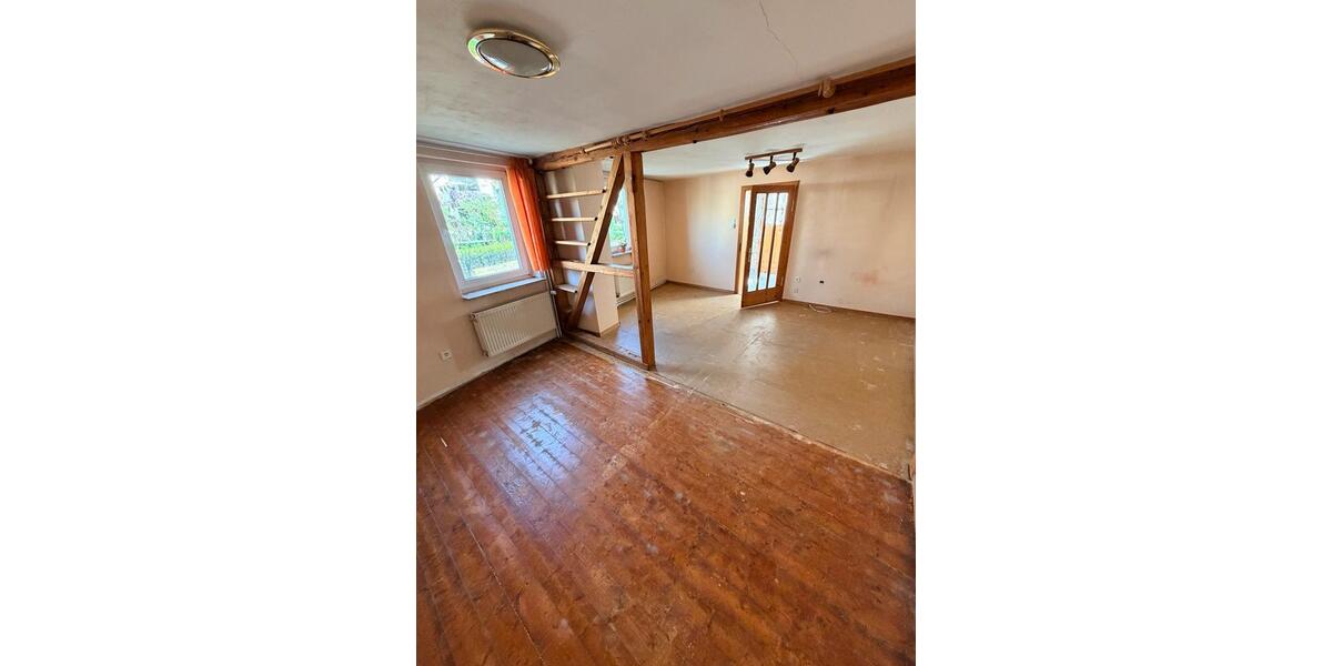 Einfamilienhaus Kassel Niederzwehren - 3 Zimmer, 76 m&sup2;, 139.000&euro; | Angebot:26256007