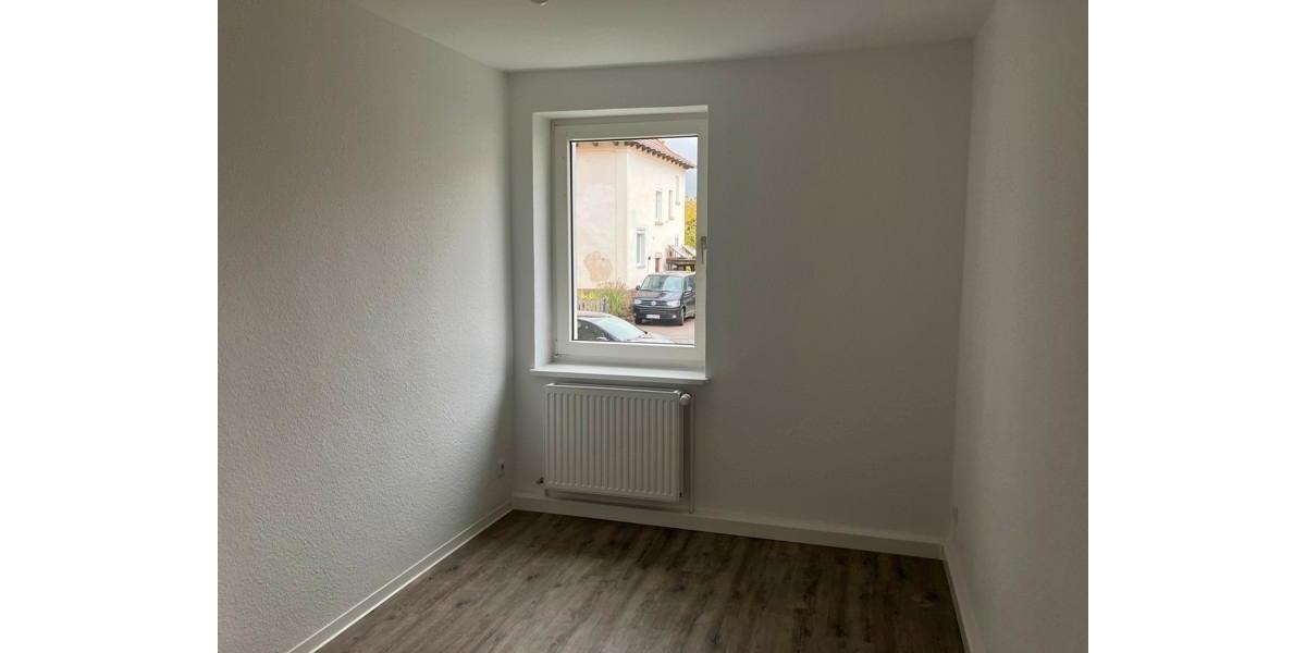 Etagenwohnung Kassel Niederzwehren - 4 Zimmer, 62 m&sup2;, 642&euro; | Angebot:25314010