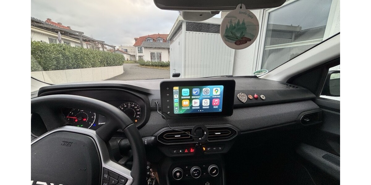 Dacia Sandero 9.800 km 15.500 € Witzenhausen 37213