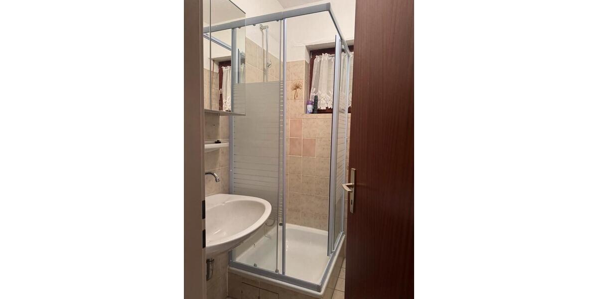Hochparterre Bad Emstal - 1 Zimmer, 25 m&sup2;, 500&euro; | Angebot:25851574