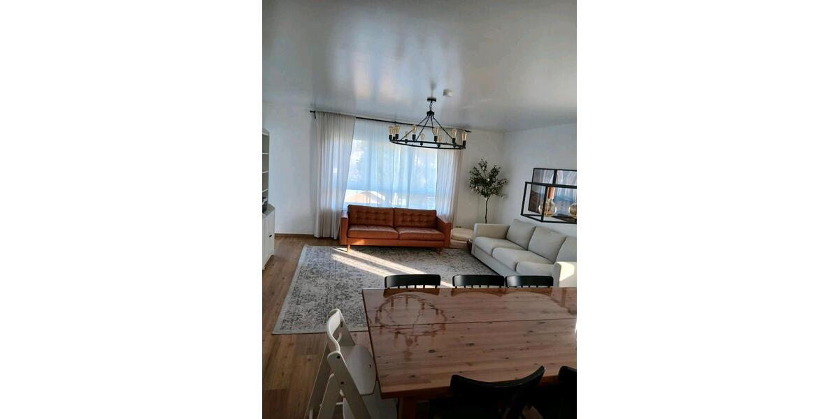 Etagenwohnung Kassel Bettenhausen - 5 Zimmer, 130 m&sup2;, 1.300&euro; | Angebot:26330033