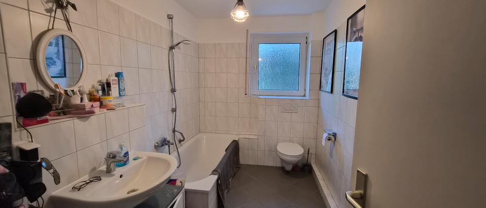 Erdgeschosswohnung mit Balkon 3 zimmer