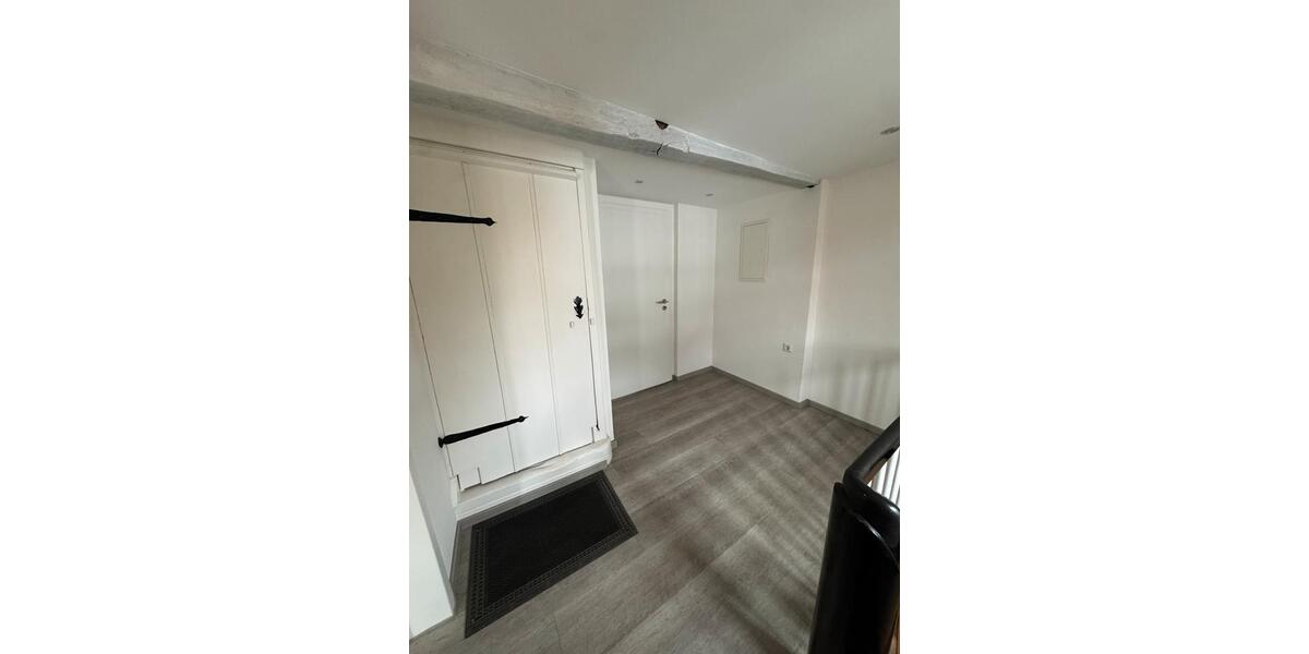 Etagenwohnung Baunatal - 3 Zimmer, 109 m&sup2;, 1.200&euro; | Angebot:27623675