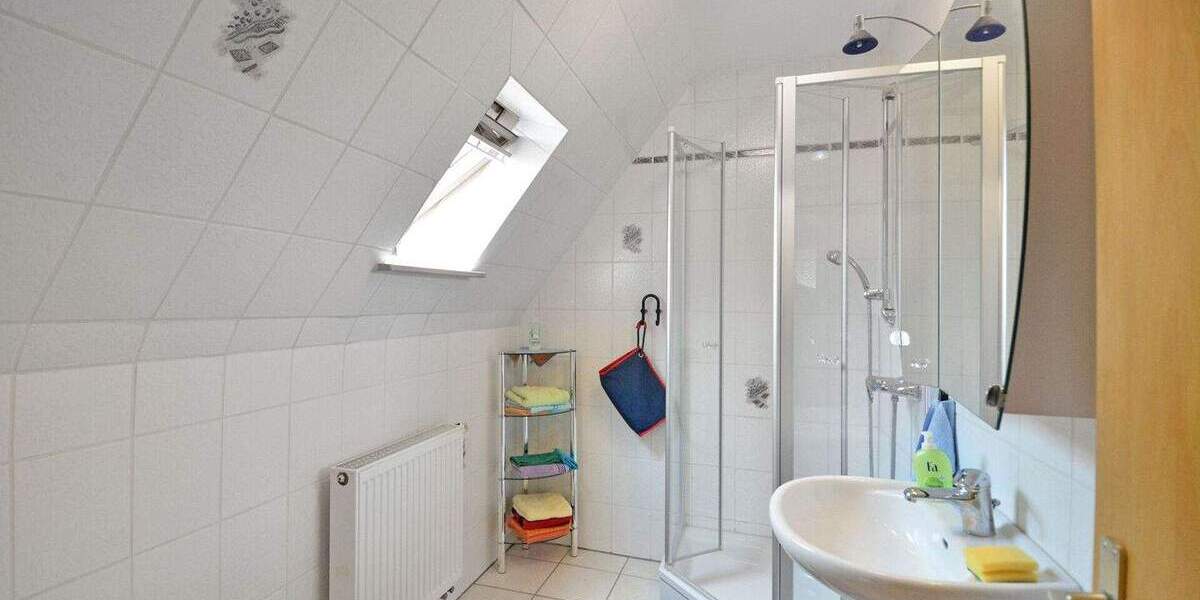 Doppelhaushälfte Kassel / Bettenhausen Bettenhausen - 5 Zimmer, 127 m&sup2;, 250.000&euro; | Angebot:25399888